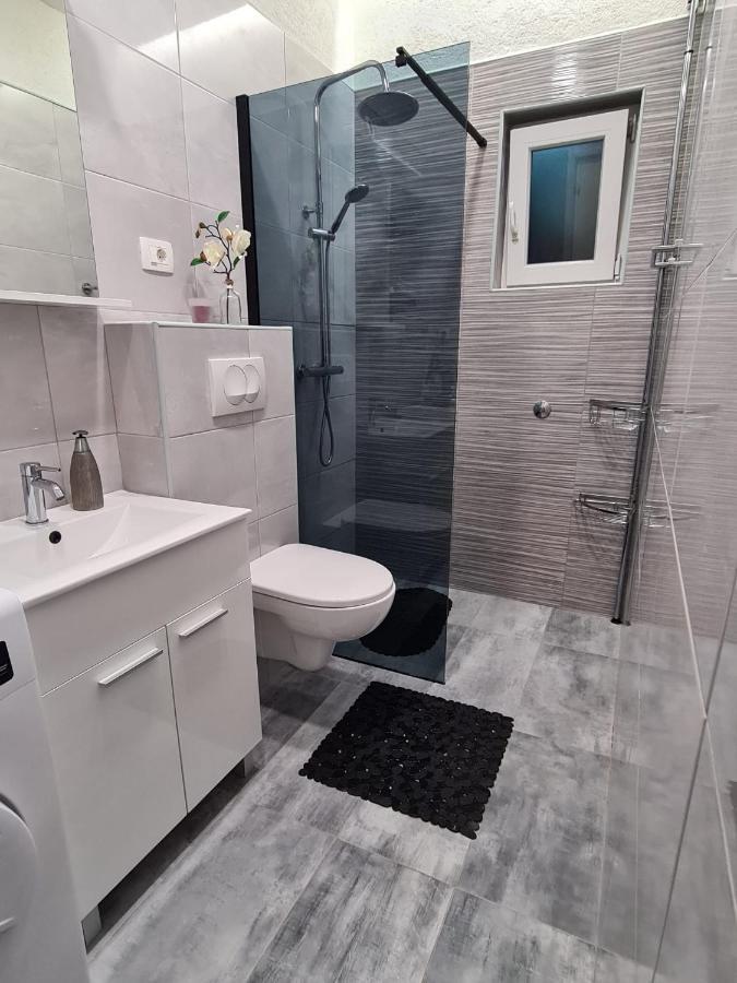 Apartman Roza 2 Ploce  Buitenkant foto