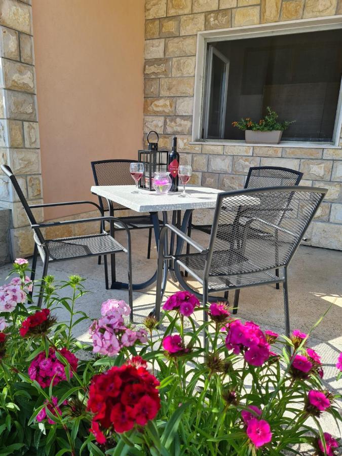 Apartman Roza 2 Ploce  Buitenkant foto