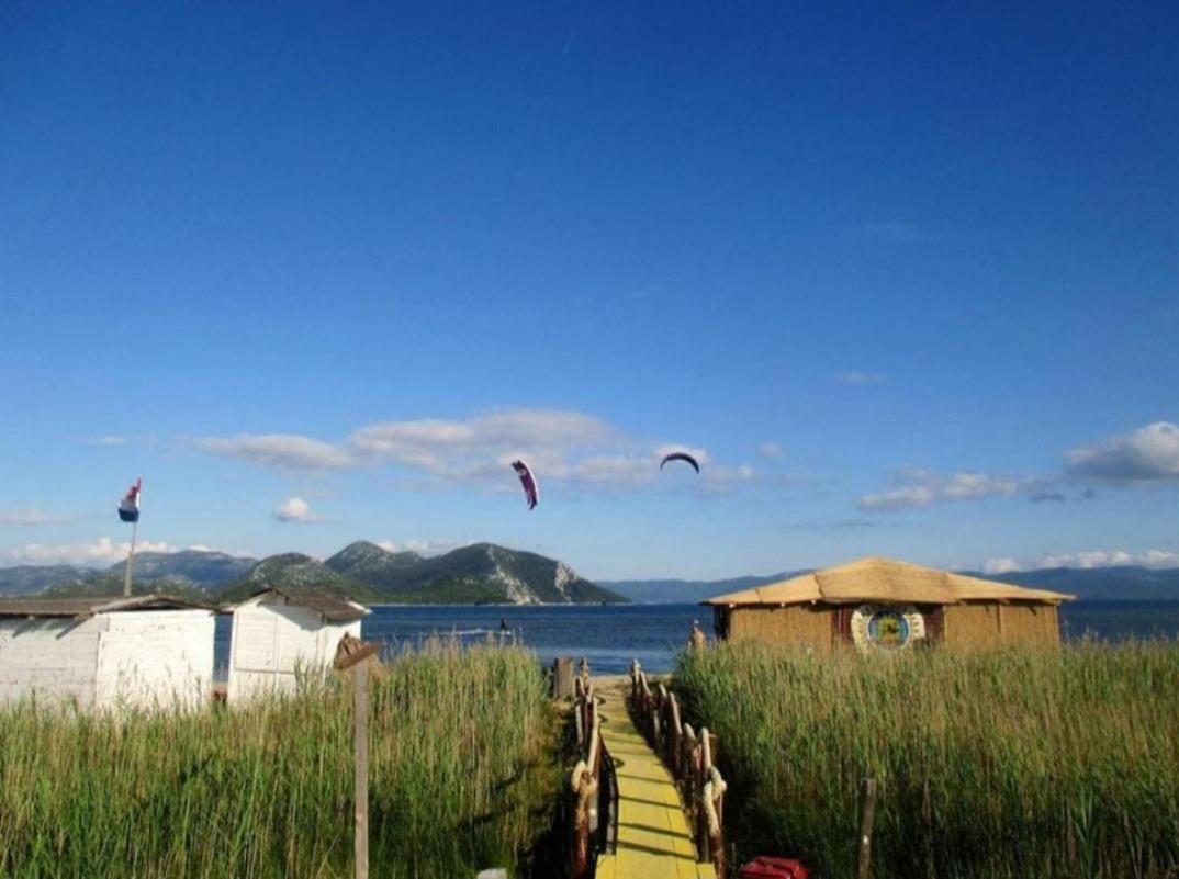 Apartman Roza 2 Ploce  Buitenkant foto